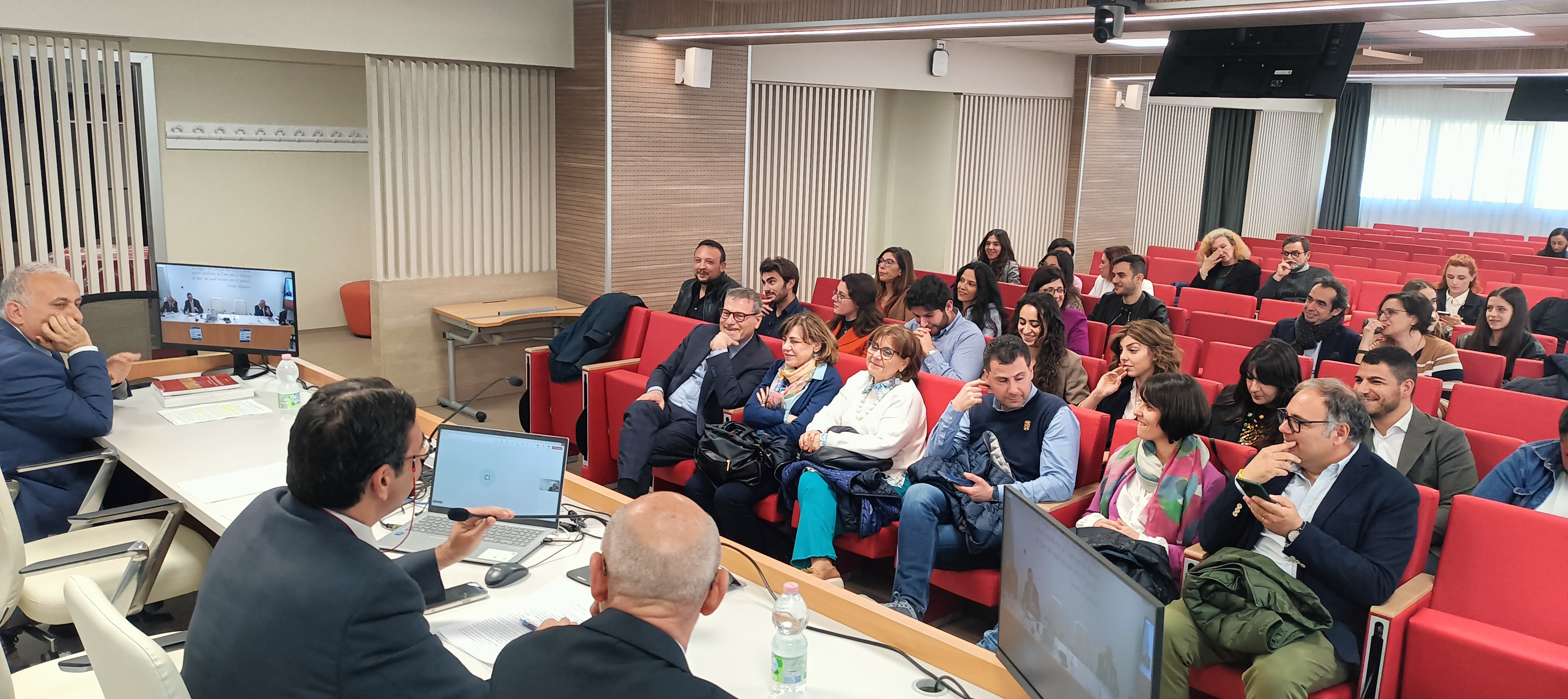 6 Presentazione del libro TORRE DI SATRIANO III. INSEDIAMENTO E PAESAGGI AGRARI